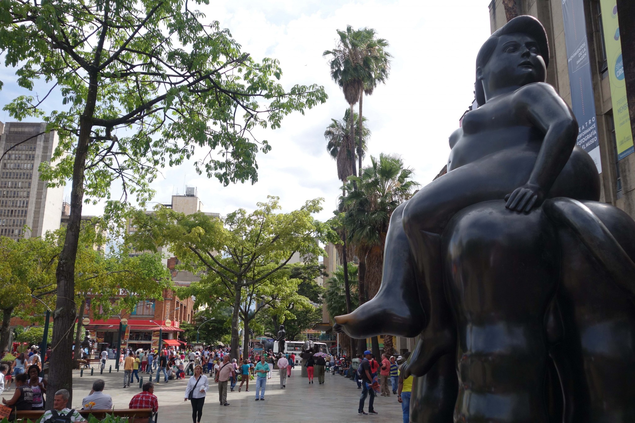 Statue von Fernanda Botero in Medellin